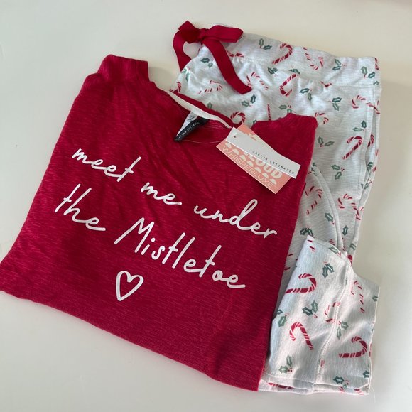 JACLYN INTIMATES "Meet Me Under the Mistletoe" Pajamas NWT - Picture 1 of 5